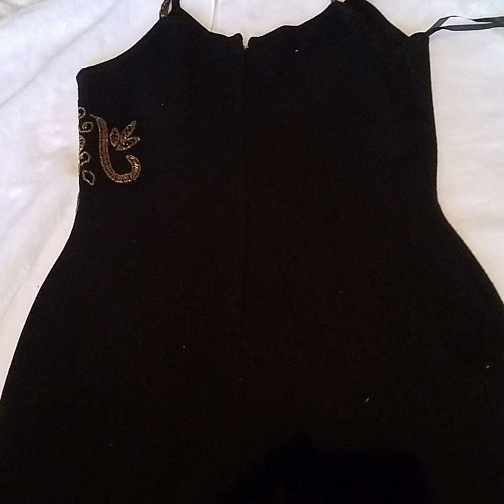 Dress - Picture 3 of 3